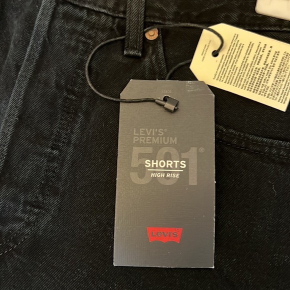 Never worn Levis 501 high waisted black button up denim shorts - Picture 4 of 7